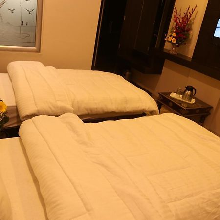 Hotel Marwar Excellency Mahāmandir 外观 照片