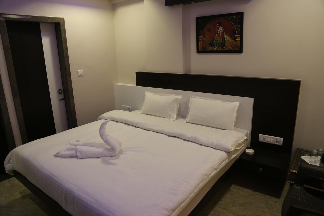 Hotel Marwar Excellency Mahāmandir 外观 照片